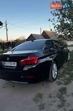Седан BMW 5 Series 2011 в 