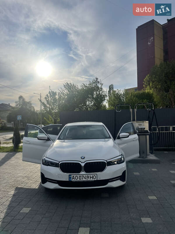 BMW 5 Series 2020