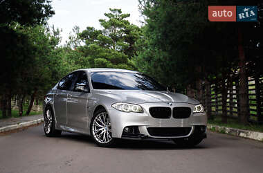 Седан BMW 5 Series 2010 в Ужгороде