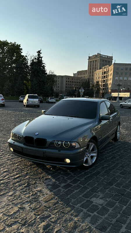 BMW 5 Series 2002