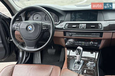 Седан BMW 5 Series 2011 в 