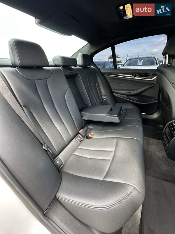 Седан BMW 5 Series 2019 в Івано-Франківську