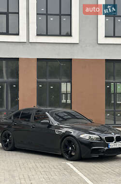 Седан BMW 5 Series 2010 в Львові