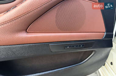 Седан BMW 5 Series 2012 в 
