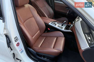 Седан BMW 5 Series 2012 в 
