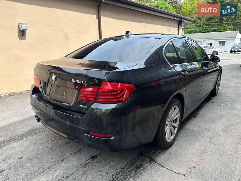 Седан BMW 5 Series 2016 в Полтаве