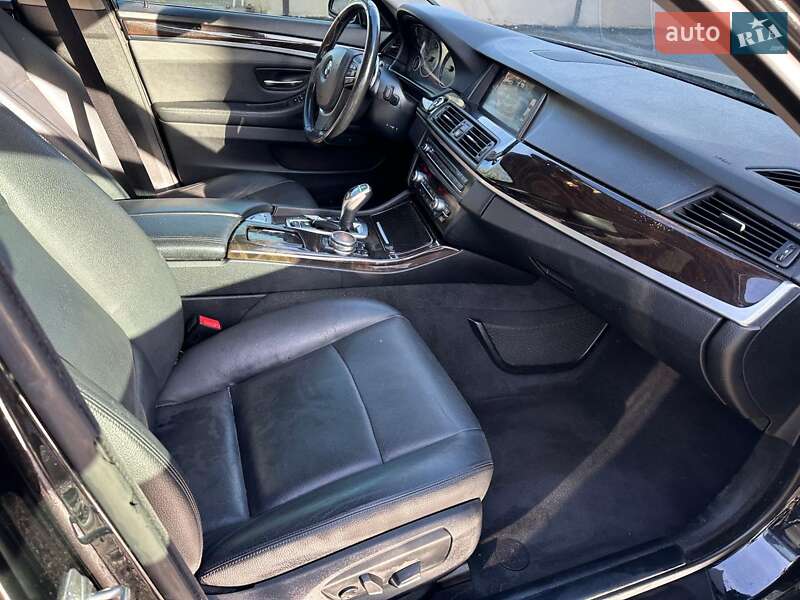 Седан BMW 5 Series 2016 в Полтаве