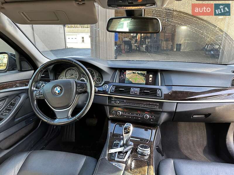 Седан BMW 5 Series 2016 в Полтаве
