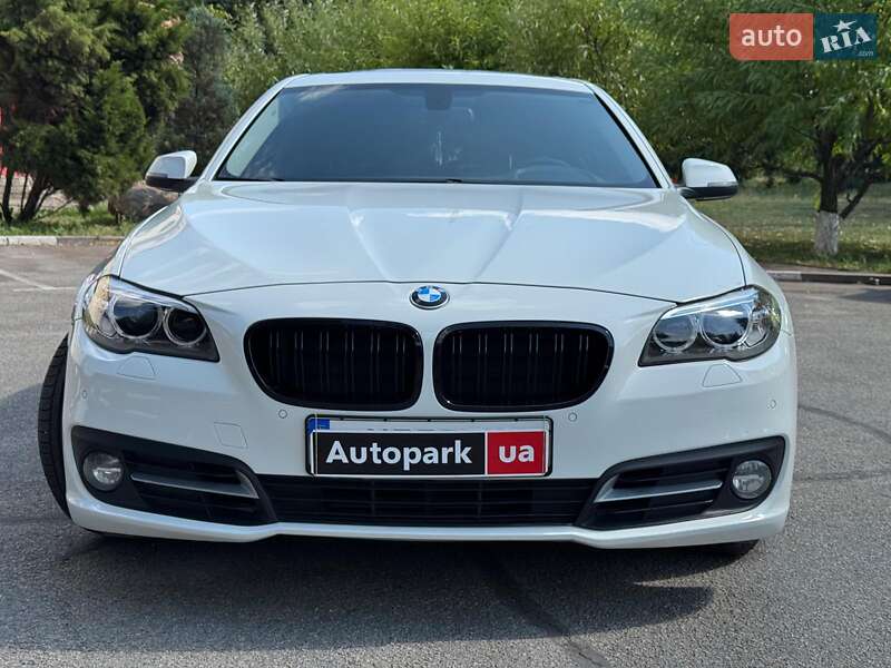 Седан BMW 5 Series 2015 в Запорожье