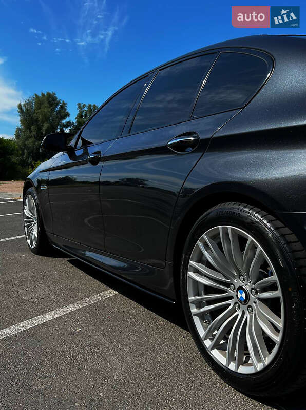 Седан BMW 5 Series 2013 в Киеве