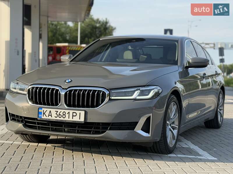 BMW 5 Series 2021
