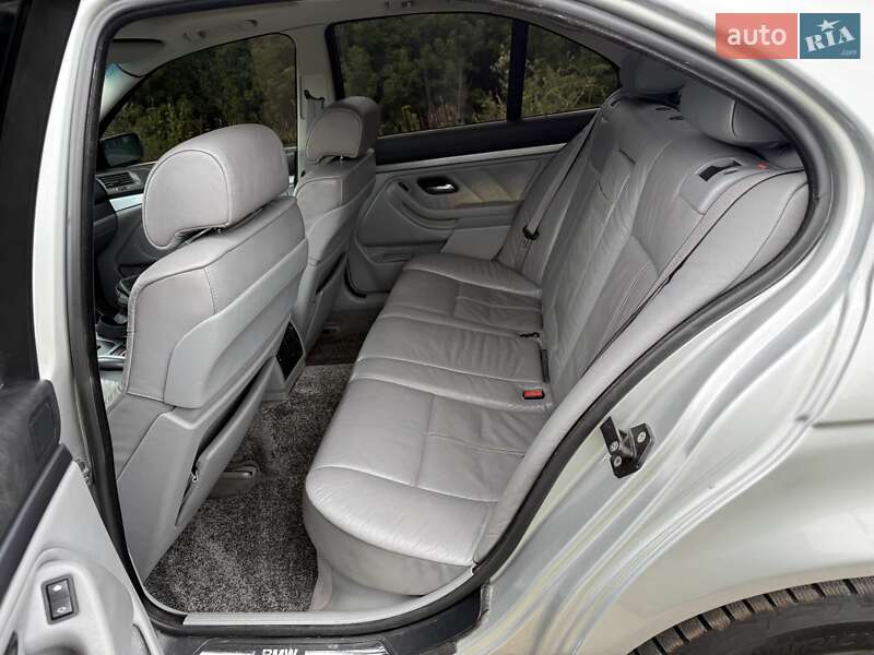 Седан BMW 5 Series 2000 в Ніжині
