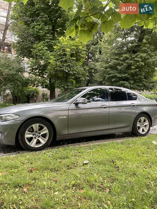 Седан BMW 5 Series 2012 в Коломиї