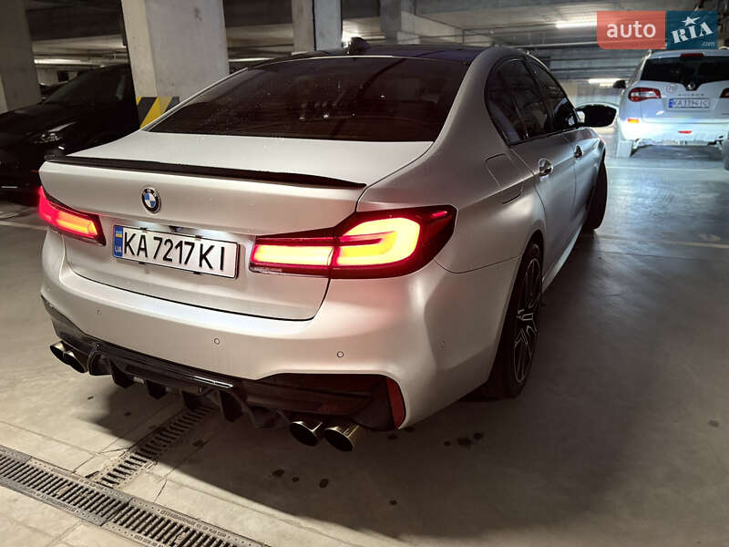 Седан BMW 5 Series 2018 в Киеве