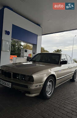 Седан BMW 5 Series 1990 в Києві