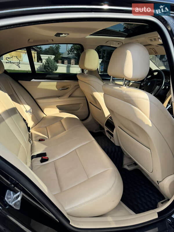 Седан BMW 5 Series 2014 в Снятине
