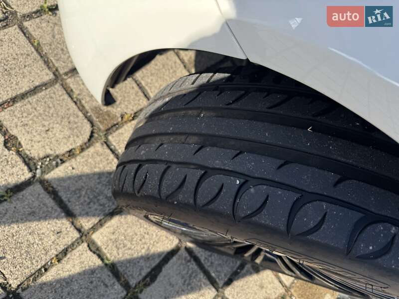 Седан BMW 5 Series 2017 в Киеве