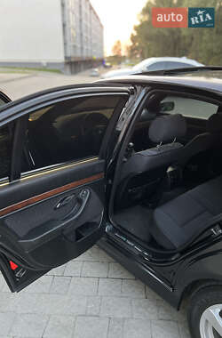 Седан BMW 5 Series 2001 в 