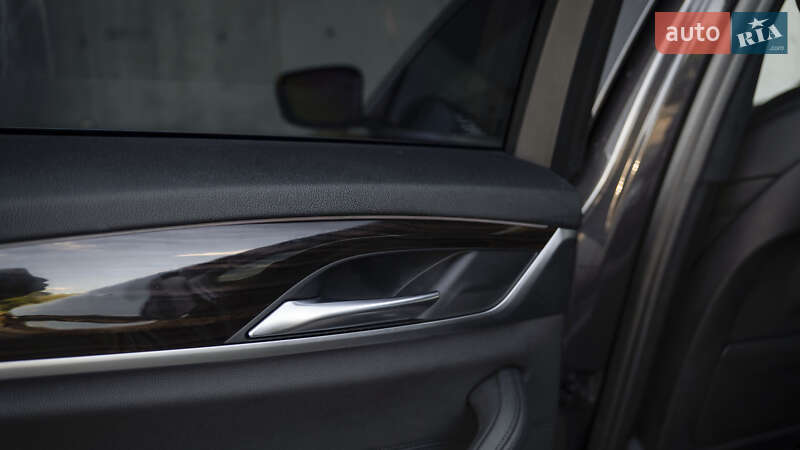 Седан BMW 5 Series 2018 в Киеве