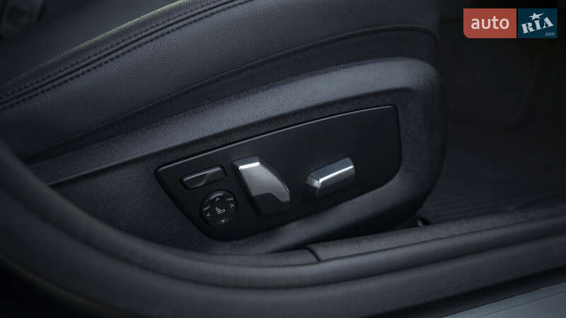 Седан BMW 5 Series 2018 в Киеве