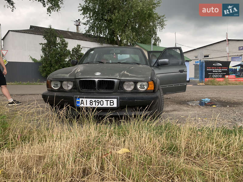 Седан BMW 5 Series 1990 в 