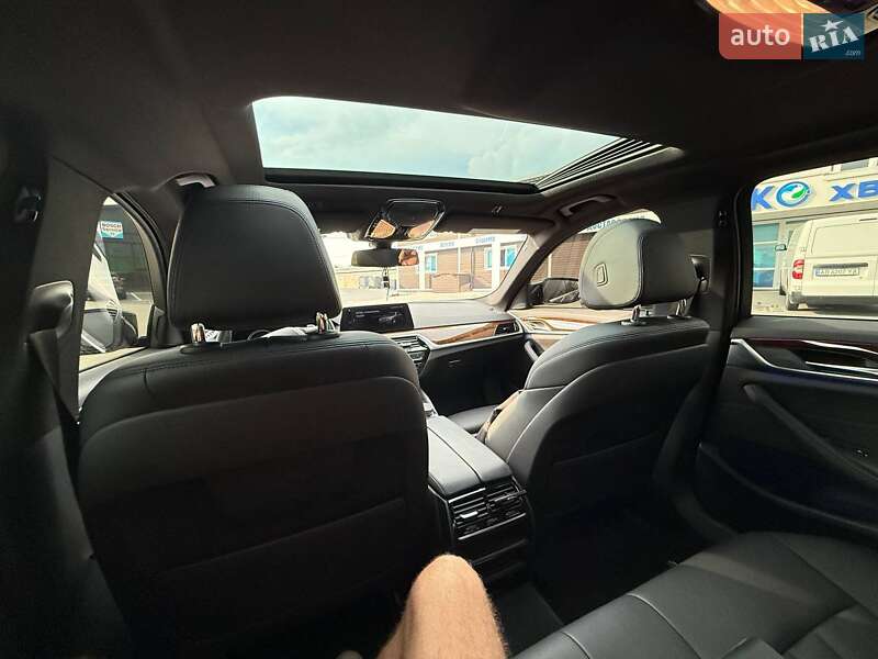 Седан BMW 5 Series 2018 в Вінниці