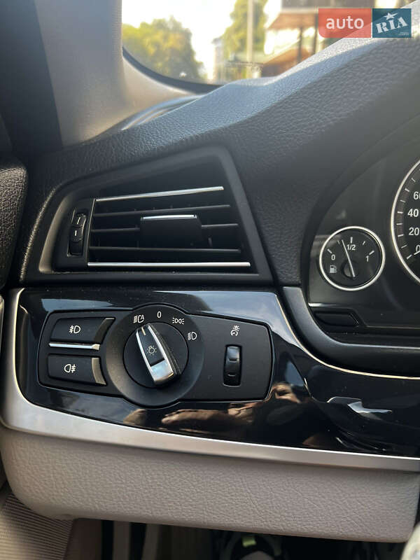 Седан BMW 5 Series 2011 в Кременчуге