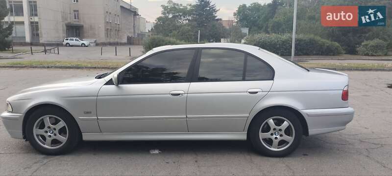 Седан BMW 5 Series 2002 в Кременчуці