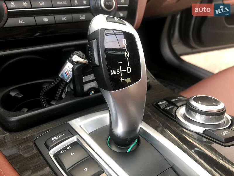 Седан BMW 5 Series 2013 в Виноградове