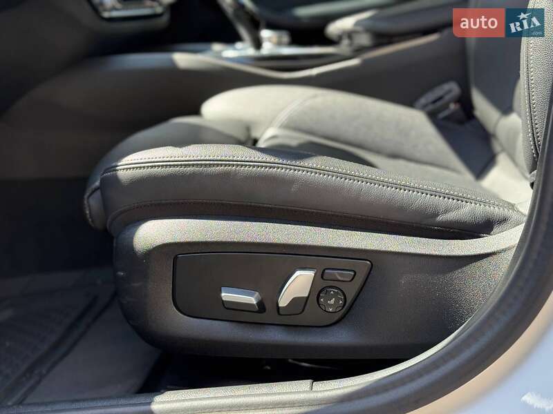 Седан BMW 5 Series 2020 в Львове