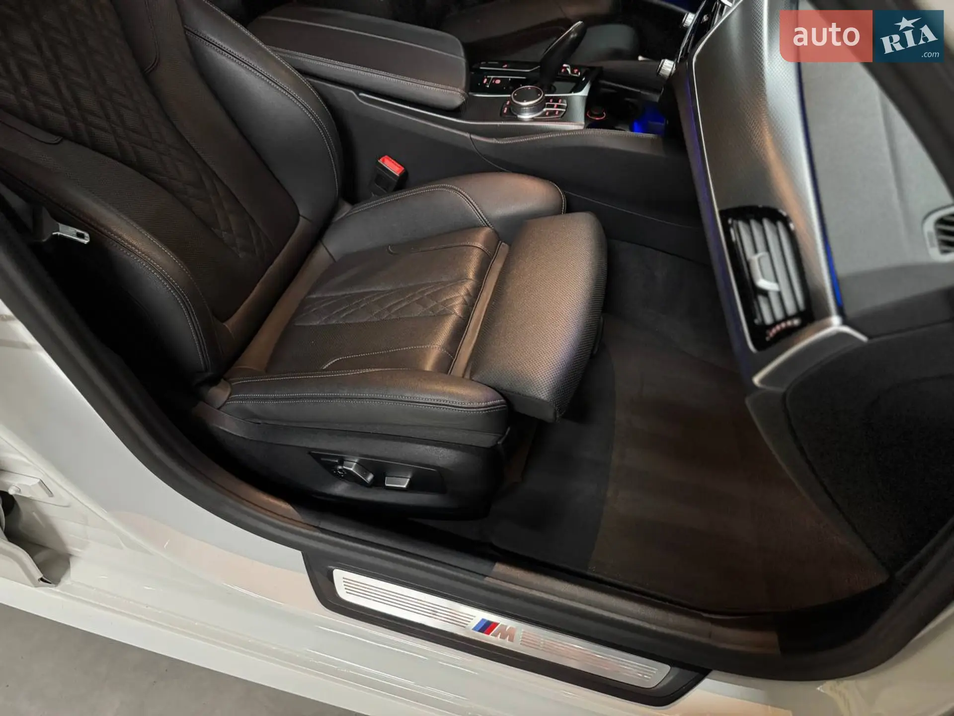 2020 BMW 5er - мініатюра 28