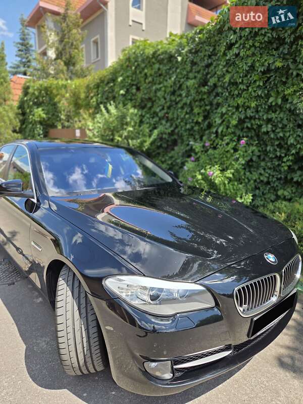 Седан BMW 5 Series 2012 в Києві фото 24 Седан BMW 5 Series 2012 в Києві