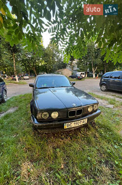 Седан BMW 5 Series 1990 в Львові