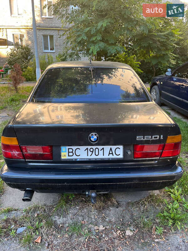 Седан BMW 5 Series 1990 в Львове