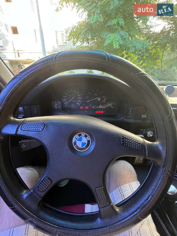 Седан BMW 5 Series 1990 в Львове