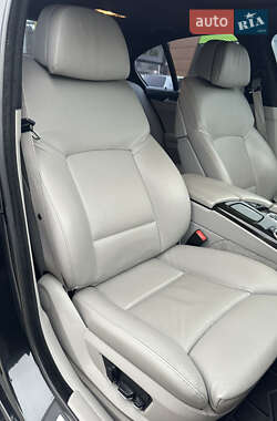 Седан BMW 5 Series 2012 в 