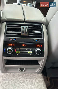 Седан BMW 5 Series 2012 в 