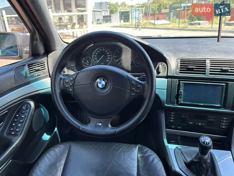 Седан BMW 5 Series 2001 в Знам'янці