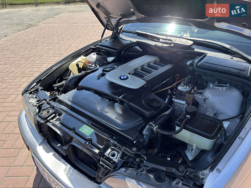 Седан BMW 5 Series 2001 в Знам'янці