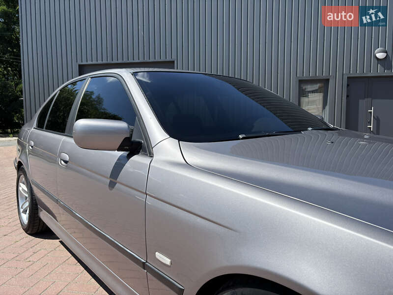 Седан BMW 5 Series 2001 в Знам'янці