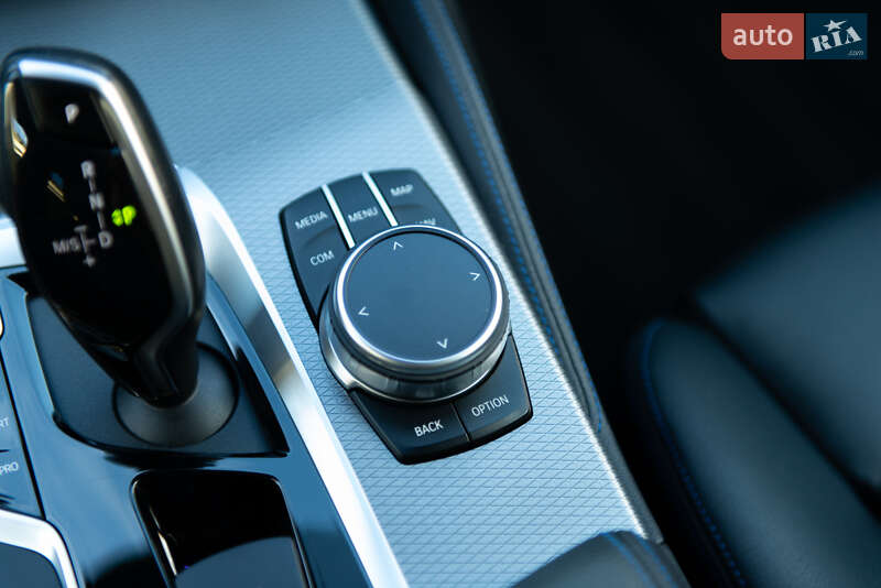 Седан BMW 5 Series 2020 в Мукачево