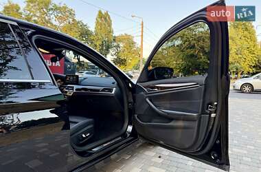 Седан BMW 5 Series 2017 в 
