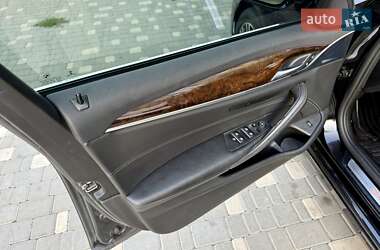 Седан BMW 5 Series 2017 в 