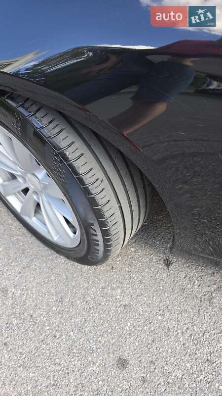Седан BMW 5 Series 2011 в Виннице