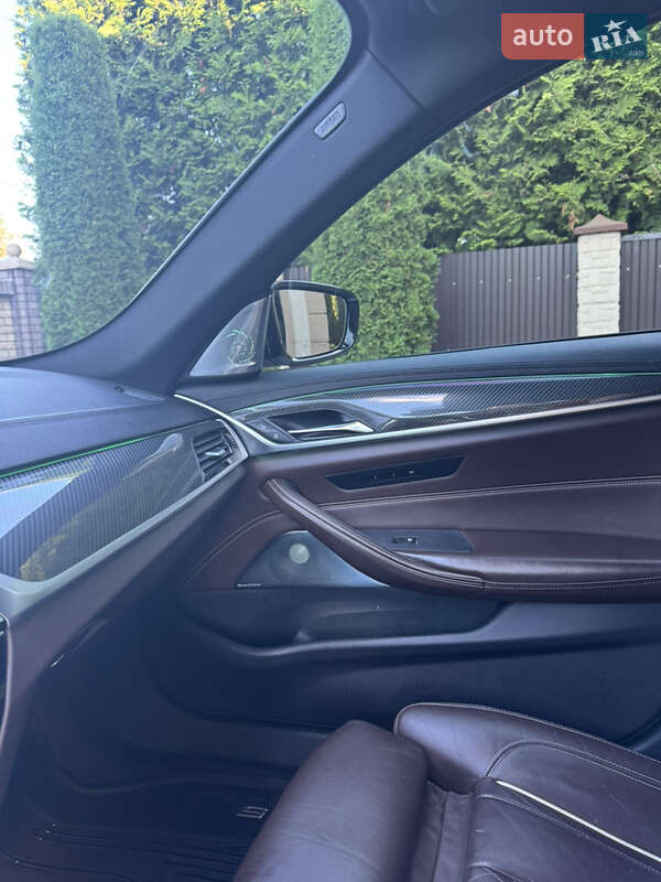 Седан BMW 5 Series 2017 в Черновцах