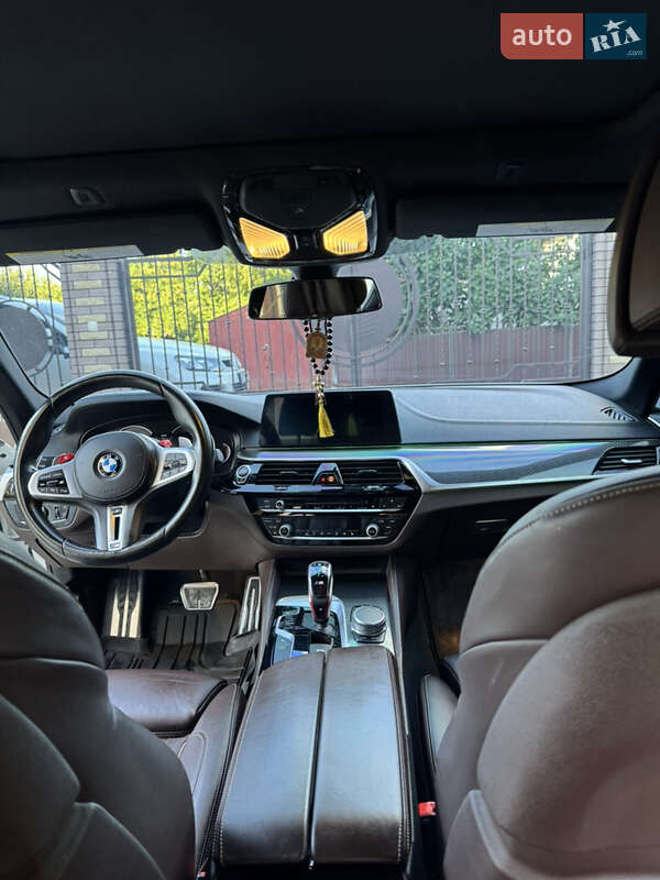 Седан BMW 5 Series 2017 в Черновцах