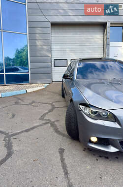 Седан BMW 5 Series 2010 в 