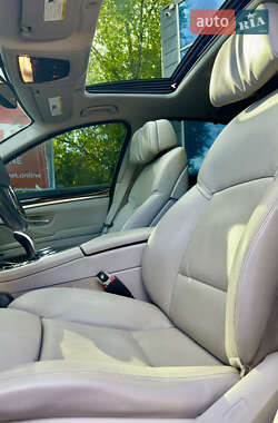 Седан BMW 5 Series 2010 в 