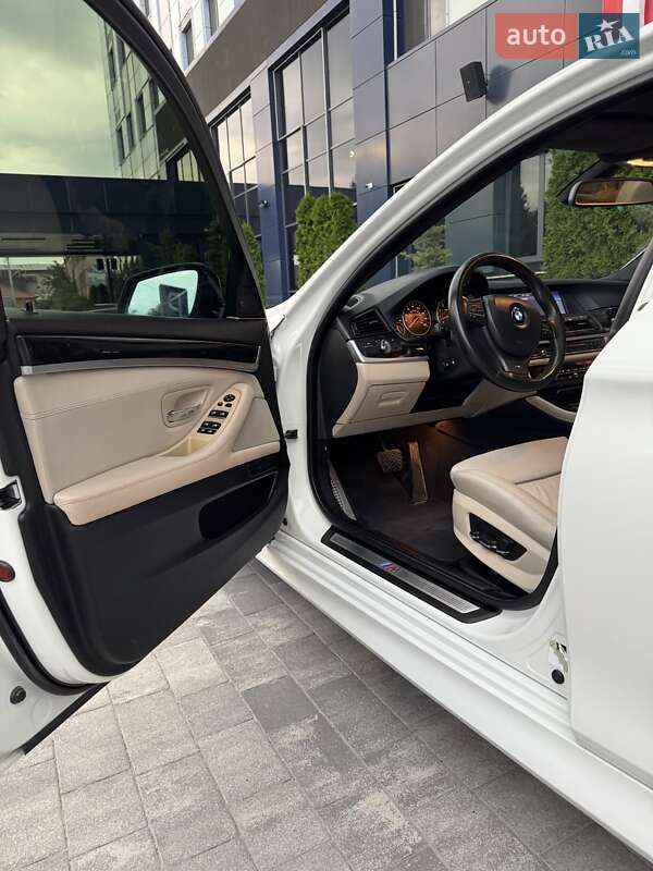 Седан BMW 5 Series 2011 в Хмельницькому