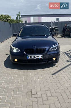 Универсал BMW 5 Series 2004 в Остроге